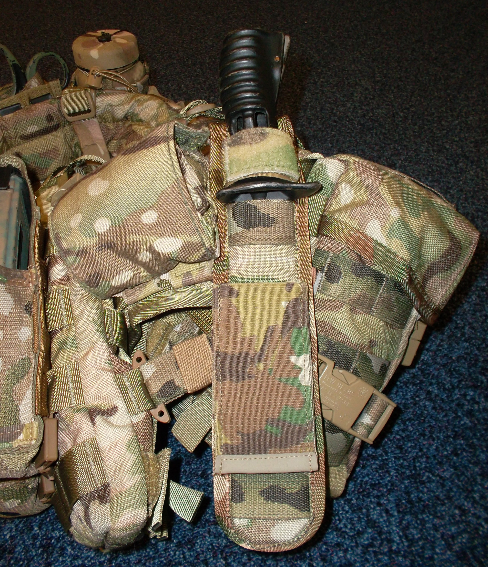 Sheath with small pouch